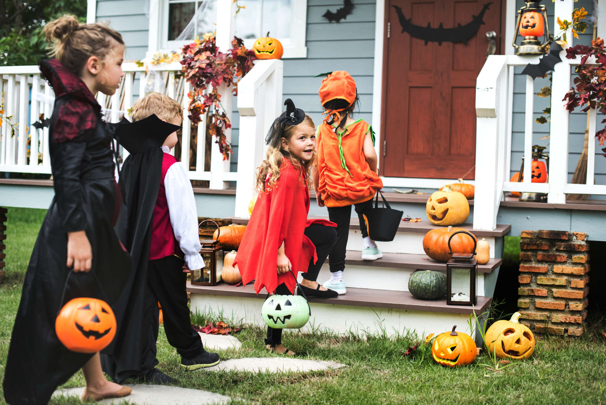 Matt Rokowsky Trick-or-Treating with Autism: A Parent’s Guide to a Stress-Free Halloween